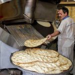 نایب‌رئیس اتاق اصناف کشور: موافق طرح فروش کیلویی نان هستیم